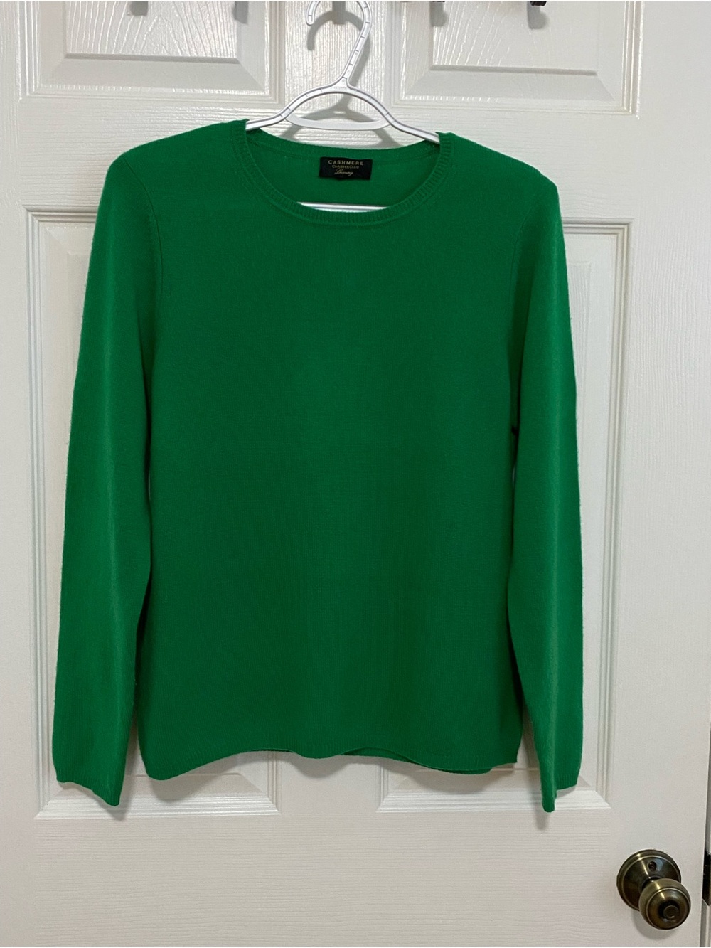Charter Club Luxury 100% Cashmere Crewneck Sweater – Vibrant Green